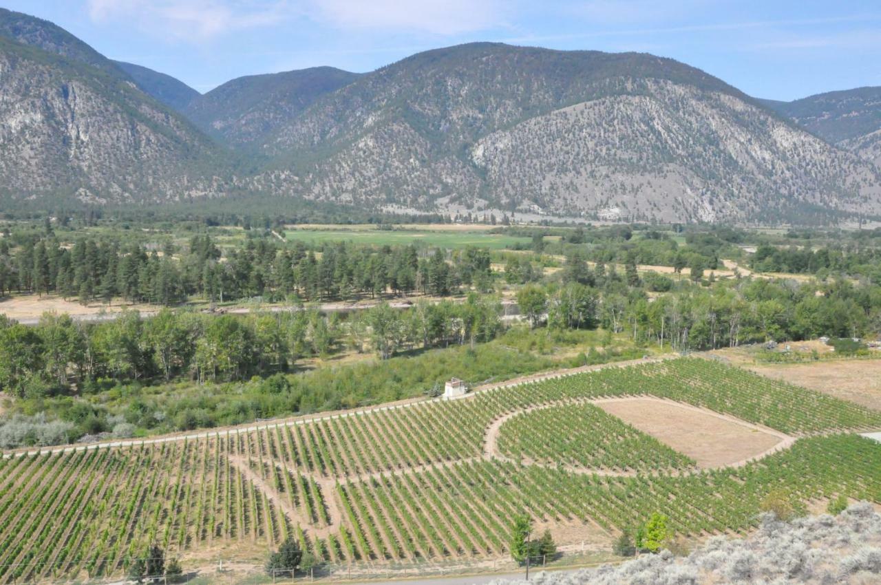 אוסויוס Similkameen Wild Resort & Winery Retreat מראה חיצוני תמונה